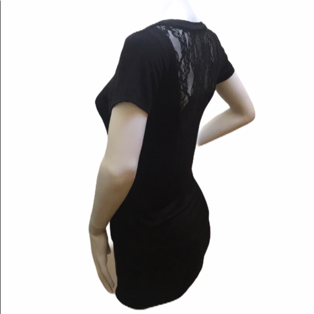 Cute Tee w/ Lace Inset - S